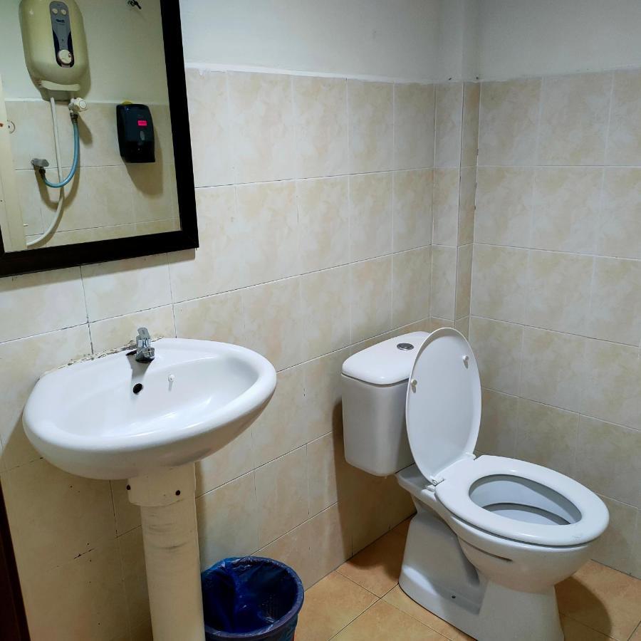 Best One Hotel Малакка Экстерьер фото